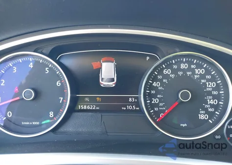 2015 Volkswagen Touareg V6 Executive z USA, uszkodzony, nr VIN WVGEF9BPXFD007800